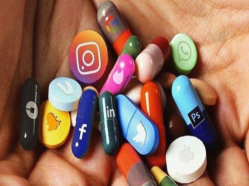 Pharma-and-Healthcare-Social-Media.jpg