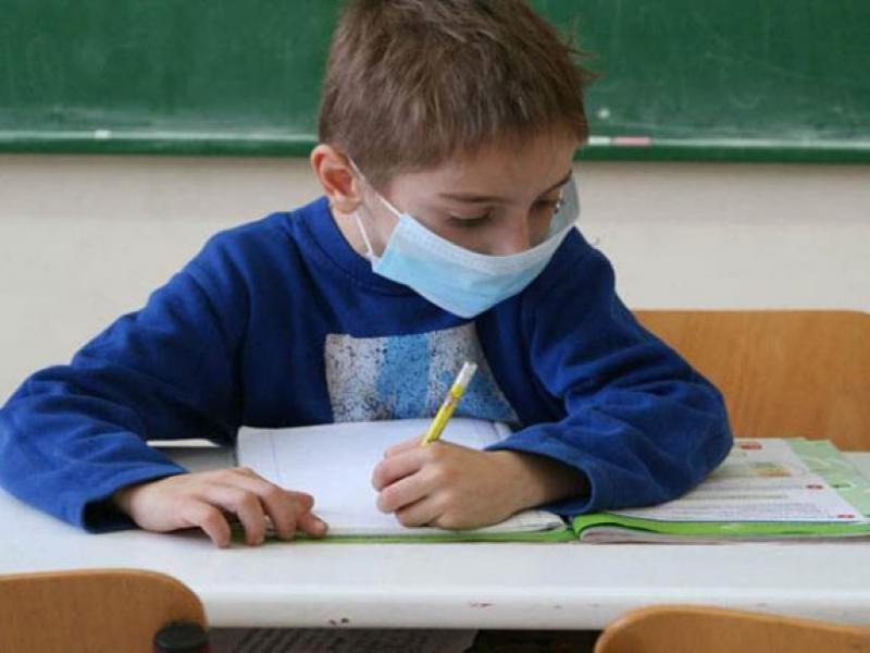 Άνοιγμα σχολείων: ποιοι μαθητές εξαιρούνται από τη χρήση μάσκας