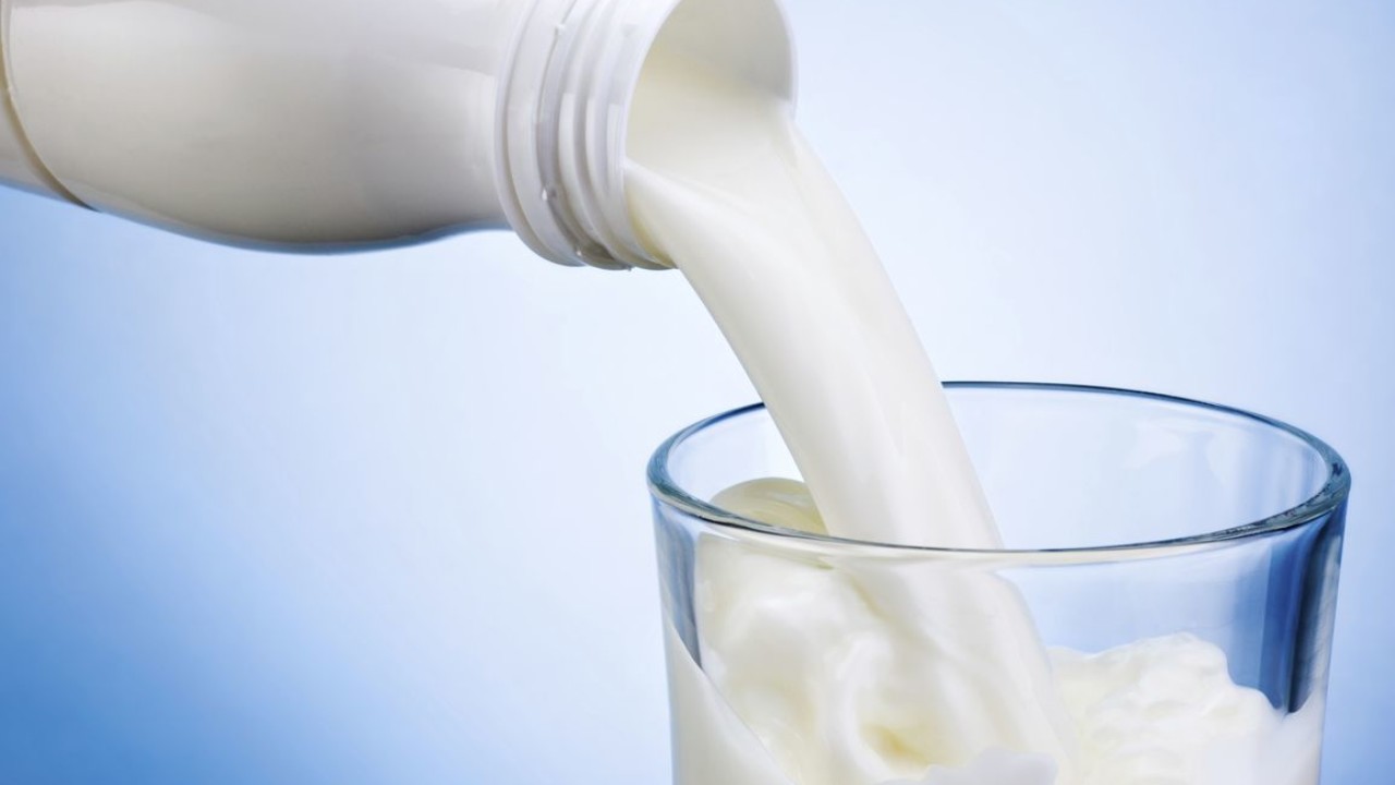 Γάλα θερμίδες: Πώς επιδρά το πλήρες στην καρδιά