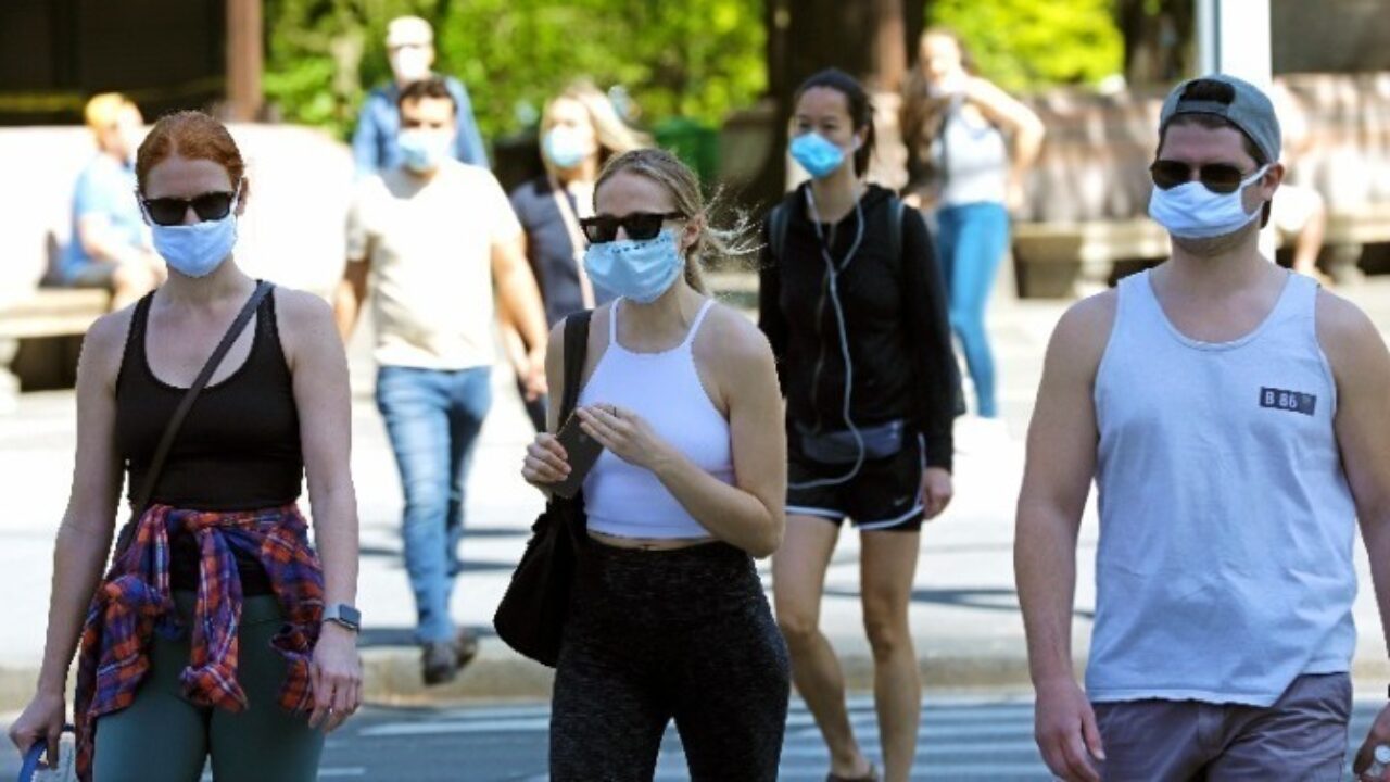 Μάσκες Ιατρικός Σύλλογος: “Επικίνδυνες οι διαδηλώσεις κατά της μάσκας”