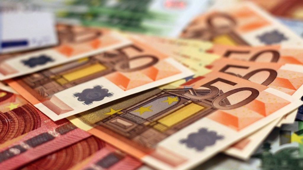 ΟΑΕΔ: Ποιοι δικαιούνται ειδικό επίδομα 227,65 ευρώ