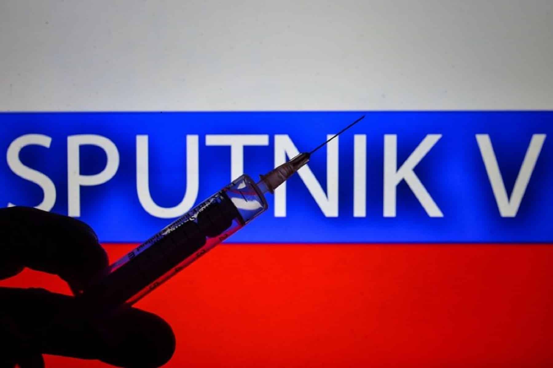 Sputnik-V Εμβόλιο: Εξηγήσεις του Υπ. Υγείας Ρωσίας για τρεις εμβολιασμούς γιατρών