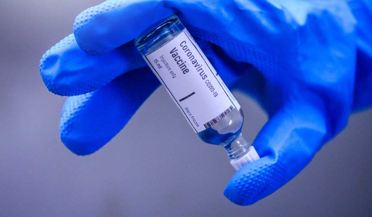 Πανδημία κορωνοϊός: Εξαιρετικά αποτελεσματικό το εμβόλιο της Οξφόρδης [pic, vid]
