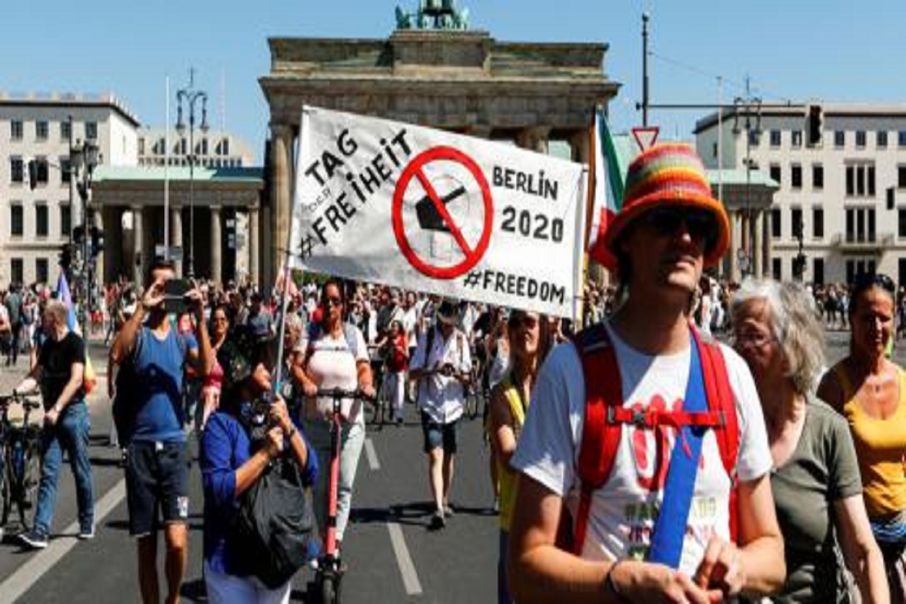 Γερμανία Συνωμοσιολόγοι: Κίνημα αντίθεσης στα μέτρα για τον περιορισμό των κρουσμάτων