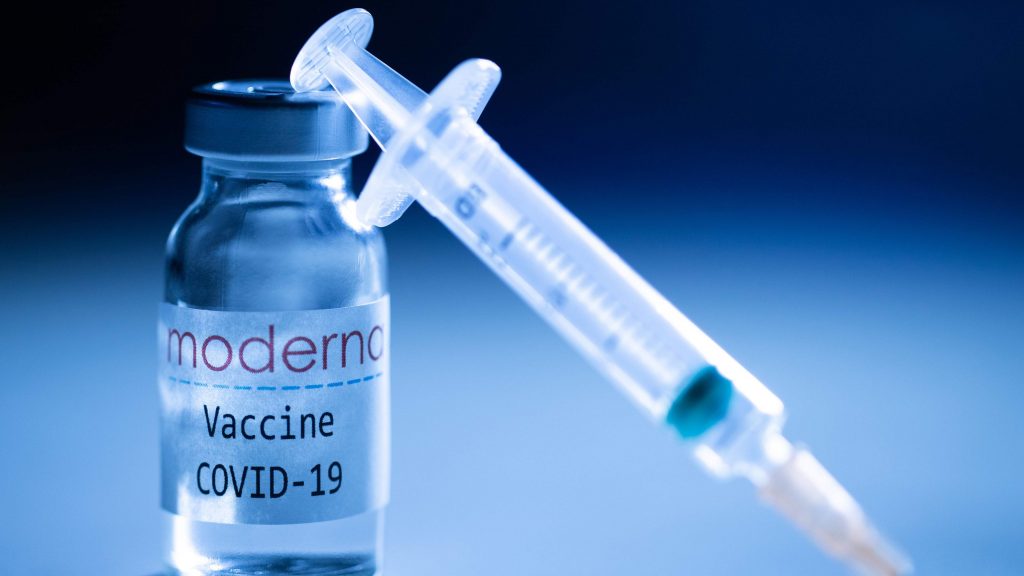 Το εμβόλιο της Moderna πήρε το πράσινο φως από την Κομισιόν