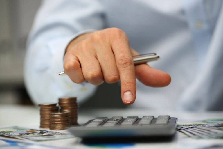 ΠΟΕΔΗΝ: Στασιμότητα στις δαπάνες Υγείας και βαθύ αδιέξοδο για το ΕΣΥ στον προϋπολογισμό 2026