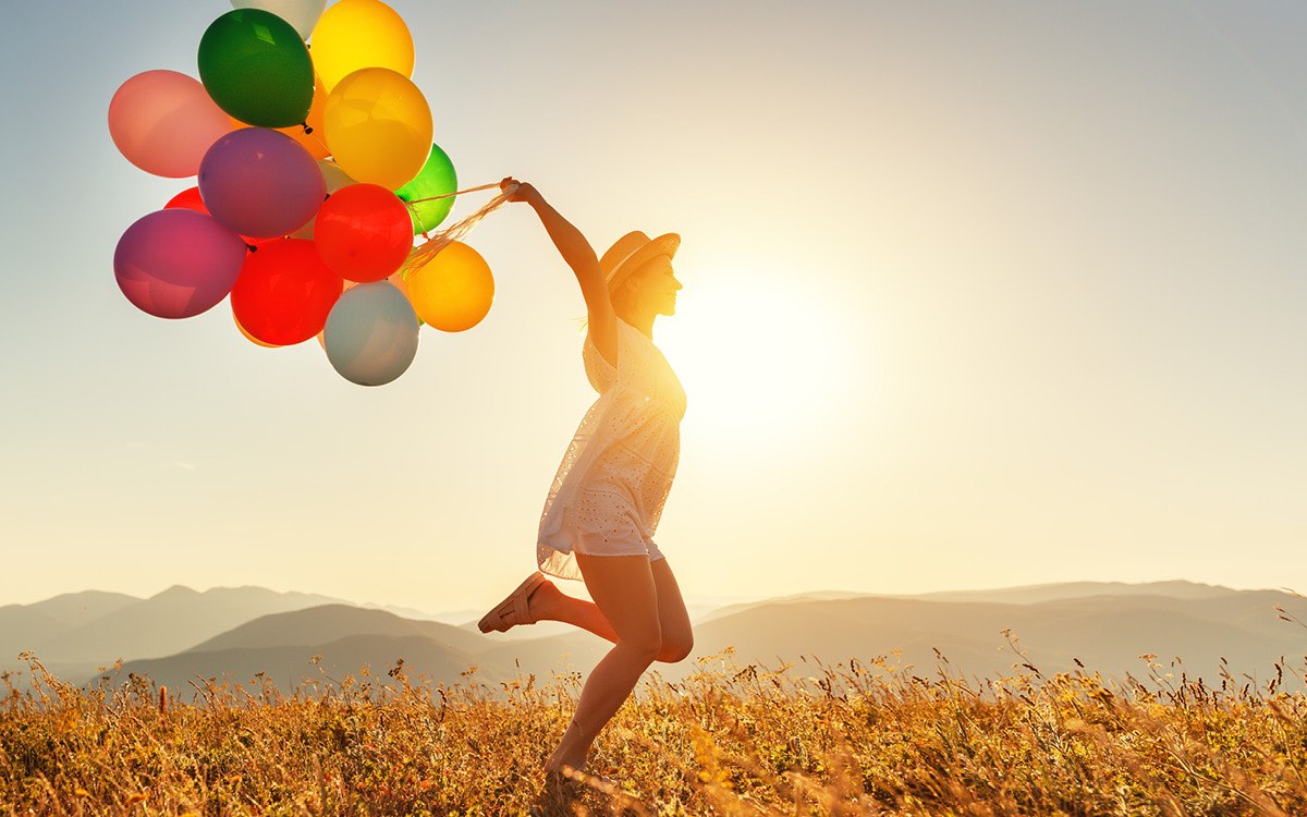 Ευτυχία: 8 σκέψεις που θα σας βοηθήσουν να είστε ευτυχισμένοι