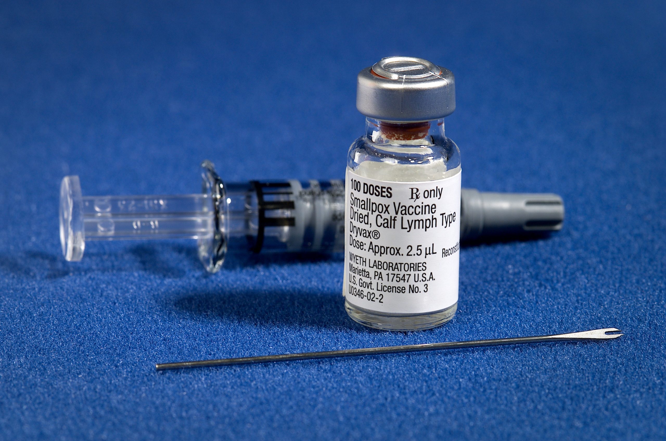 Pfizer: Οι καθυστερήσεις στην παράδοση του εμβολίου θα περιοριστούν σε μία εβδομάδα