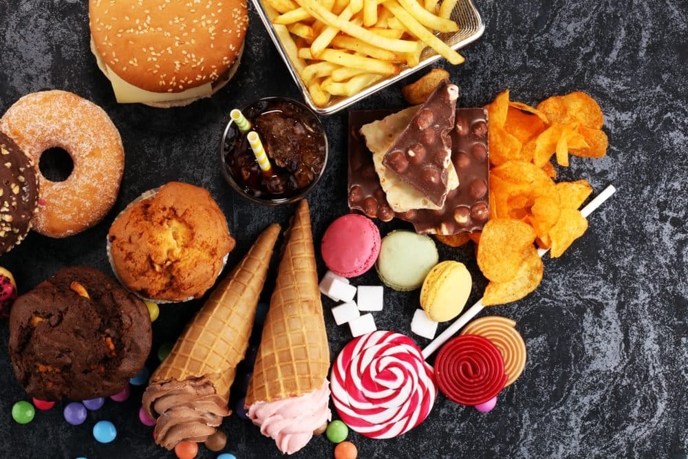 Junk Food: Τέσσερις τρόποι για να περιορίσεις το πρόχειρο φαγητό