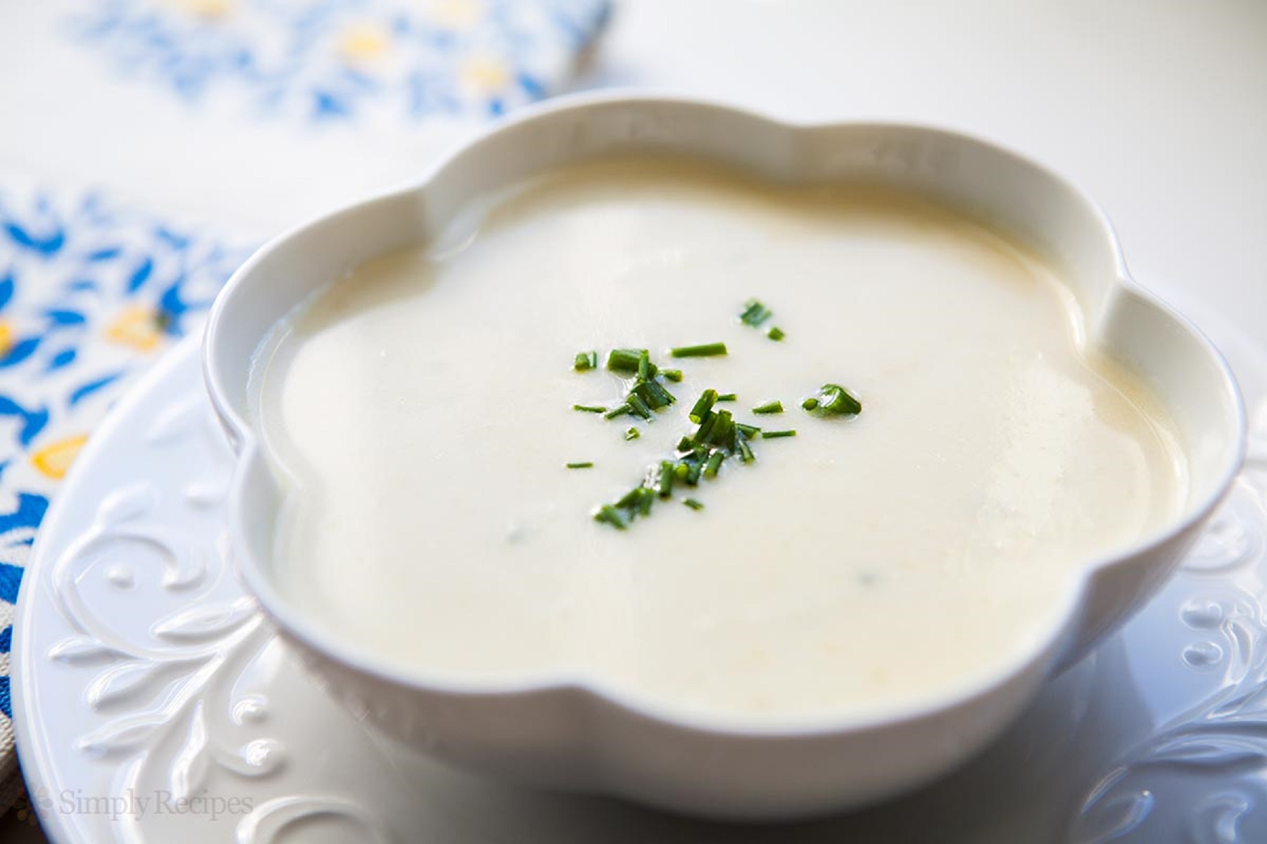 Vichyssoise Σούπα: Η διάσημη γαλλική κρεμώδης σούπα με πράσο και πατάτα
