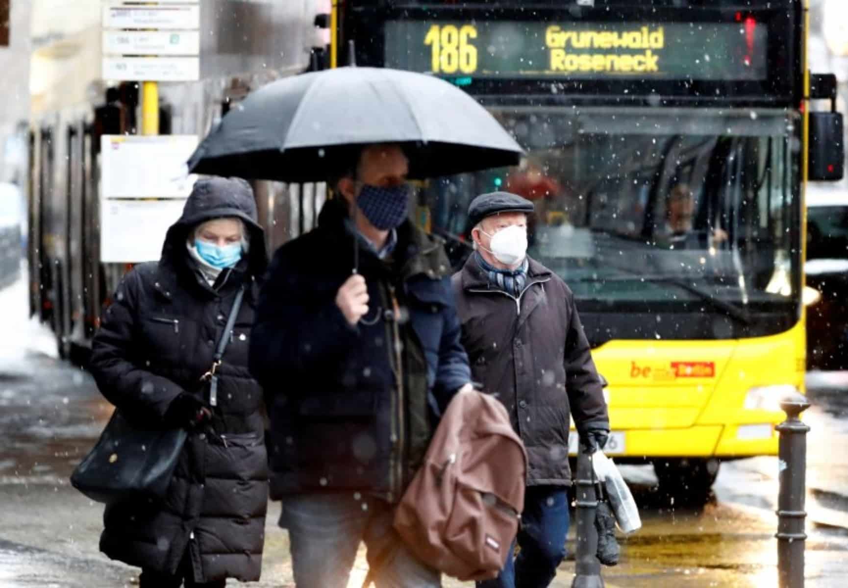 Παράταση lockdown στη Γερμανία: Φόβοι για τον νέο μεταλλαγμένο ιό