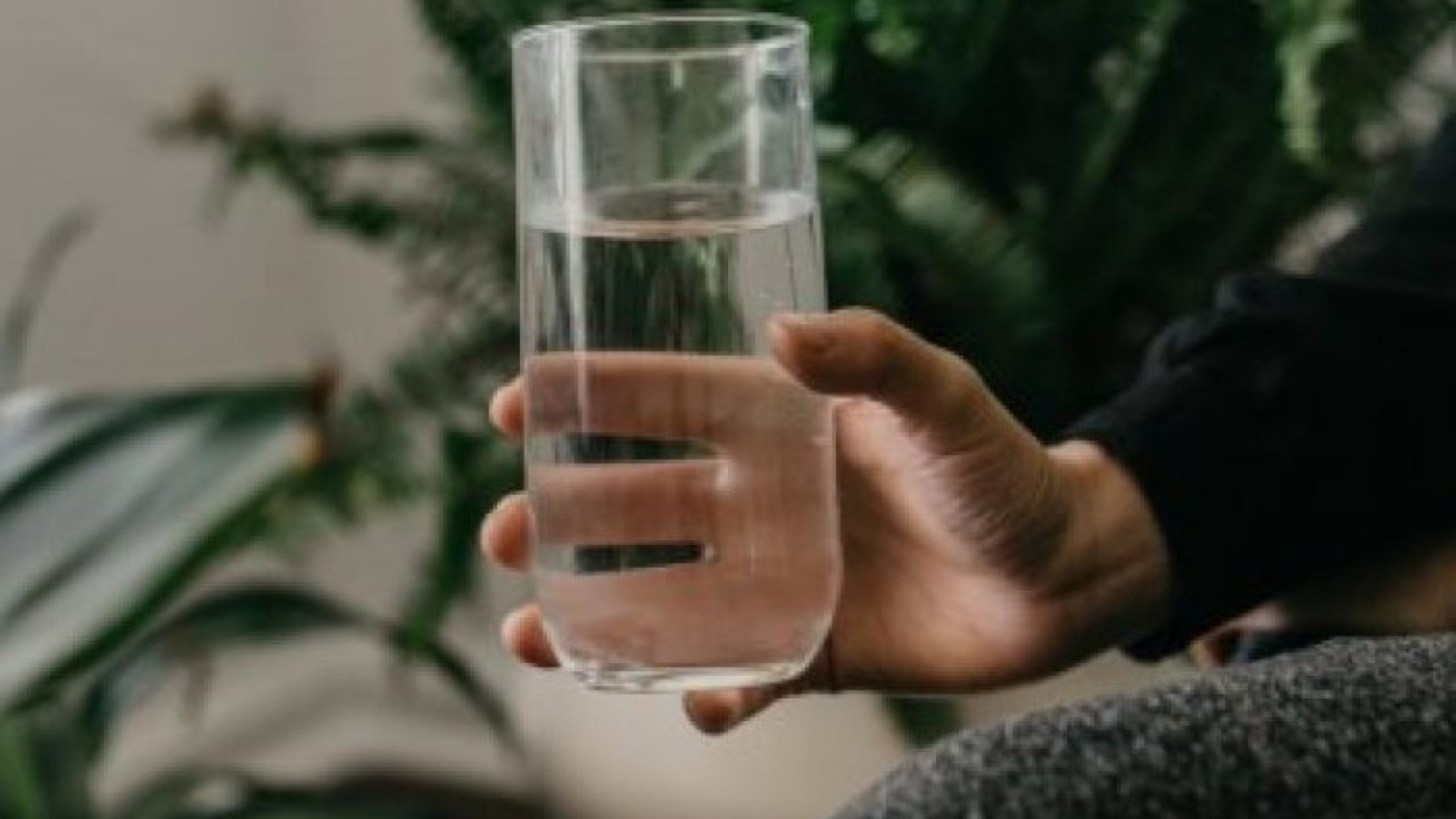 Αφυδάτωση υγρά: Ήρθε η ώρα να πιείτε νερό