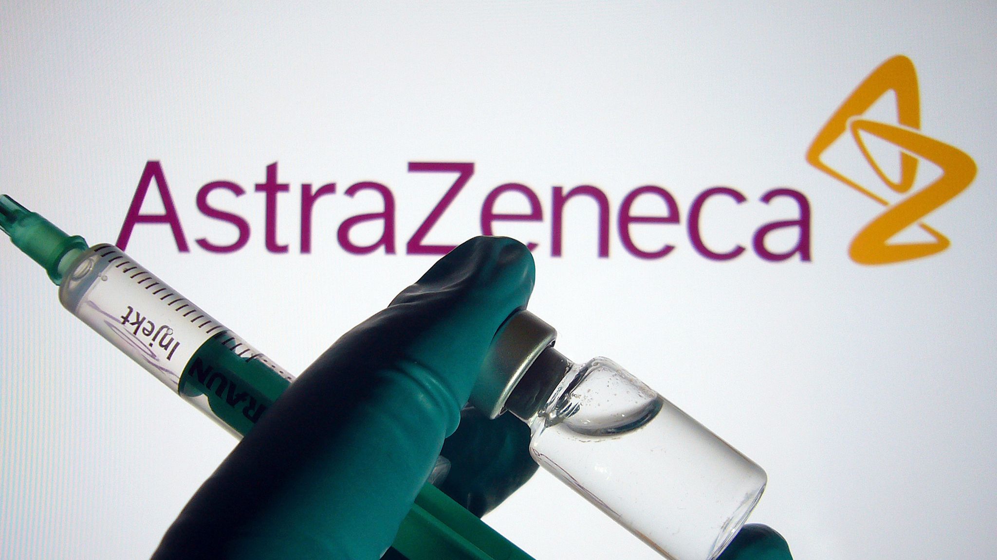 AstraZeneca Εμβόλιο: Χορήγηση στους έως και 64 ετών πολίτες – Ανοίγει η πλατφόρμα των ραντεβού τις επόμενες ημέρες