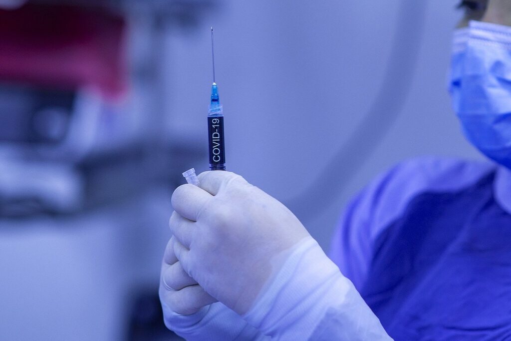 Οι τελευταίες συστάσεις του CDC για τα εμβόλια κατά του κορωνοϊού