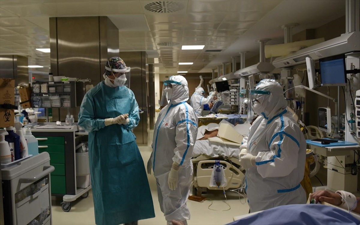 Κορωνοϊός Αττική νοσοκομεία εισαγωγή: Αυξάνεται πάλι η πίεση στο ΕΣΥ
