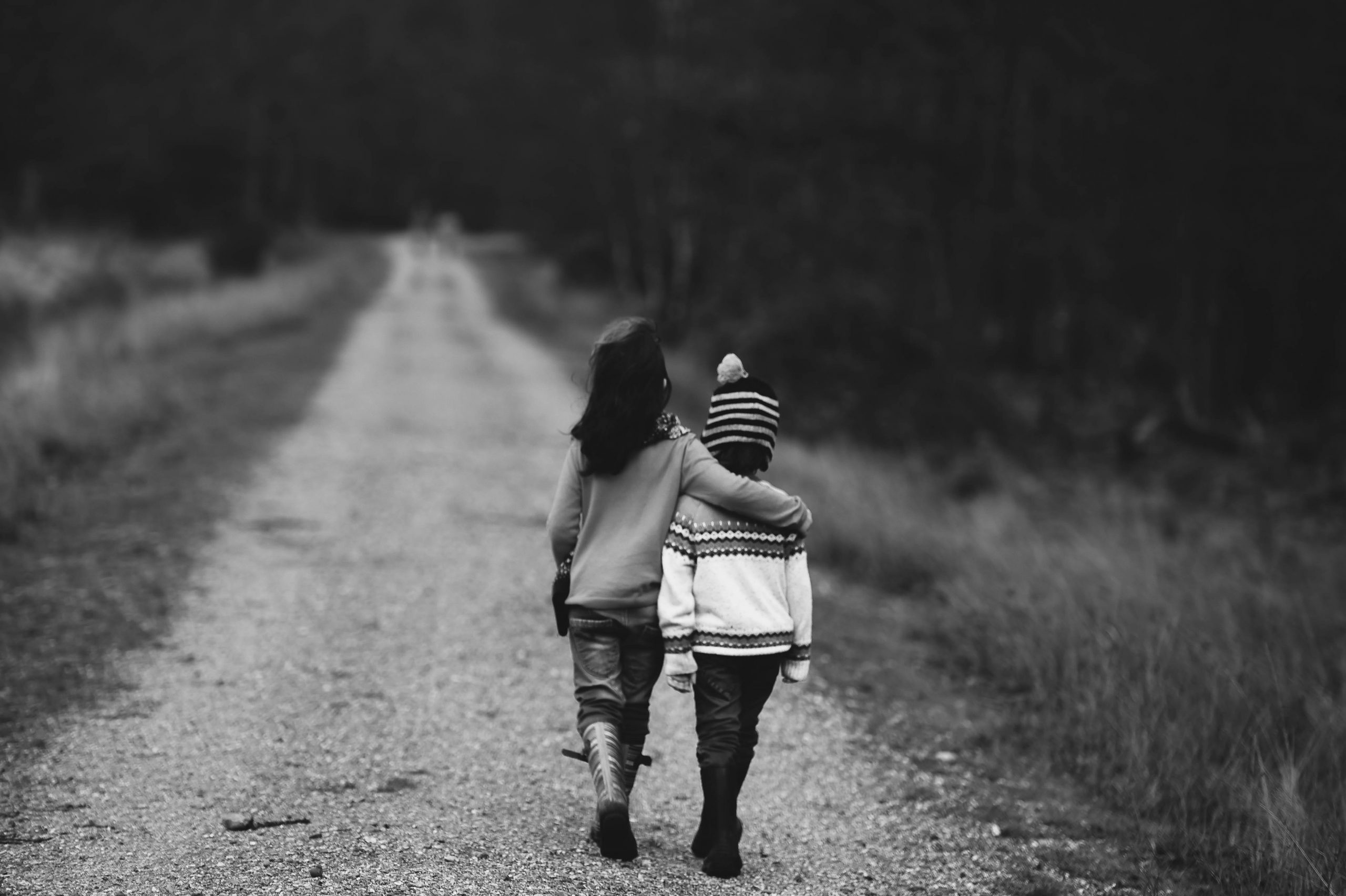 Αυτοφροντίδα Διαπροσωπικές σχέσεις: Πώς να αναγνωρίσετε τα σημάδια ενός πληγωμένου εσωτερικού παιδιού σε εσάς και το σύντροφό σας