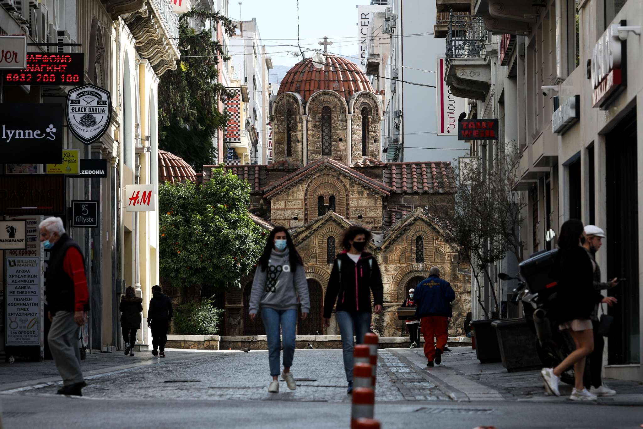 Lockdown Αττική μέτρα: Ραγδαία επιδείνωση στην Πάτρα, ανοδική τάση στη Θεσσαλονίκη