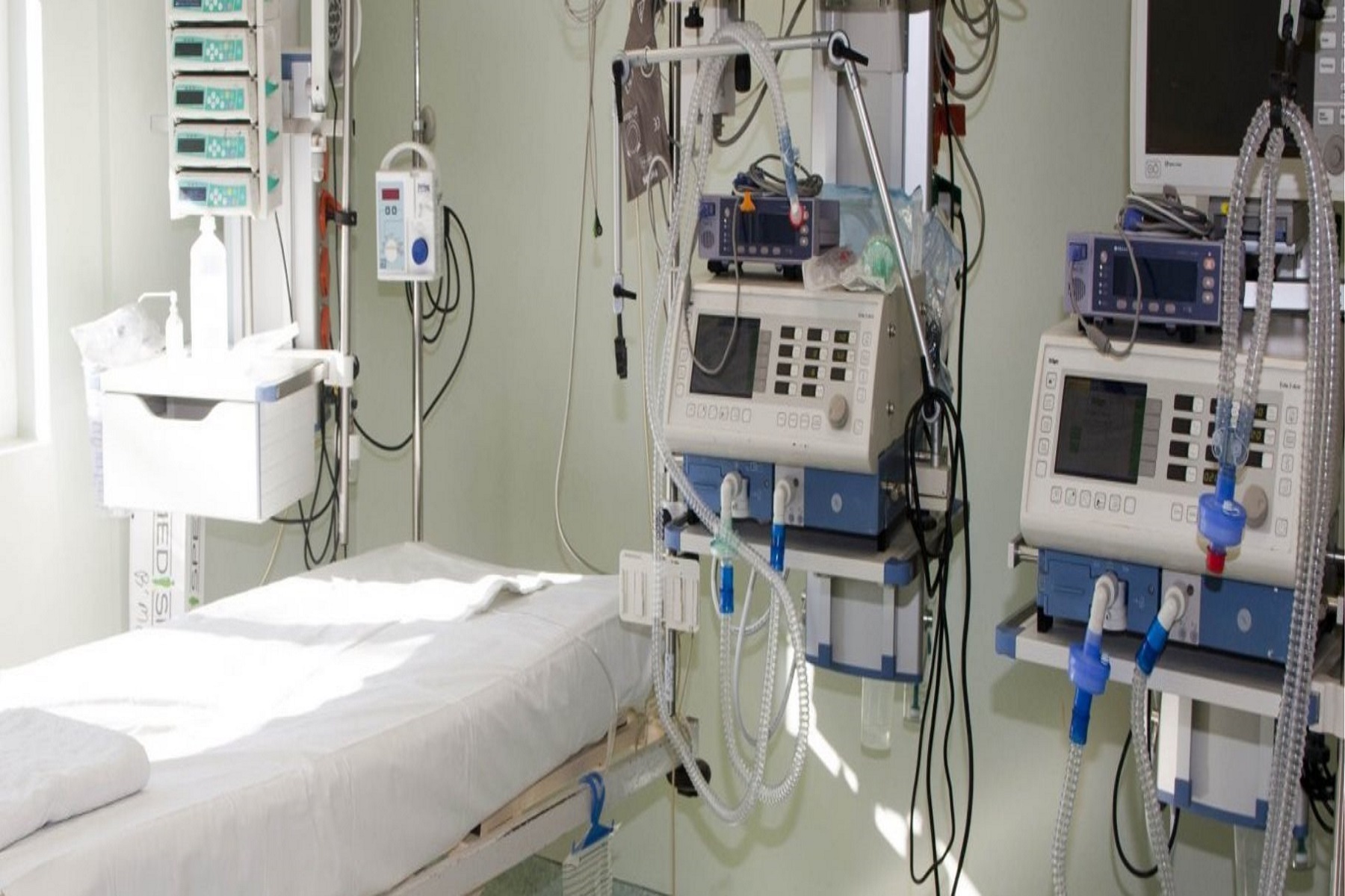 Διοικητής 2η Υγειονομική Περιφέρεια: Ζητά από τους διοικητές νοσοκομείων να αναπτύξουν επιπλέον κλίνες Εντατικής covid