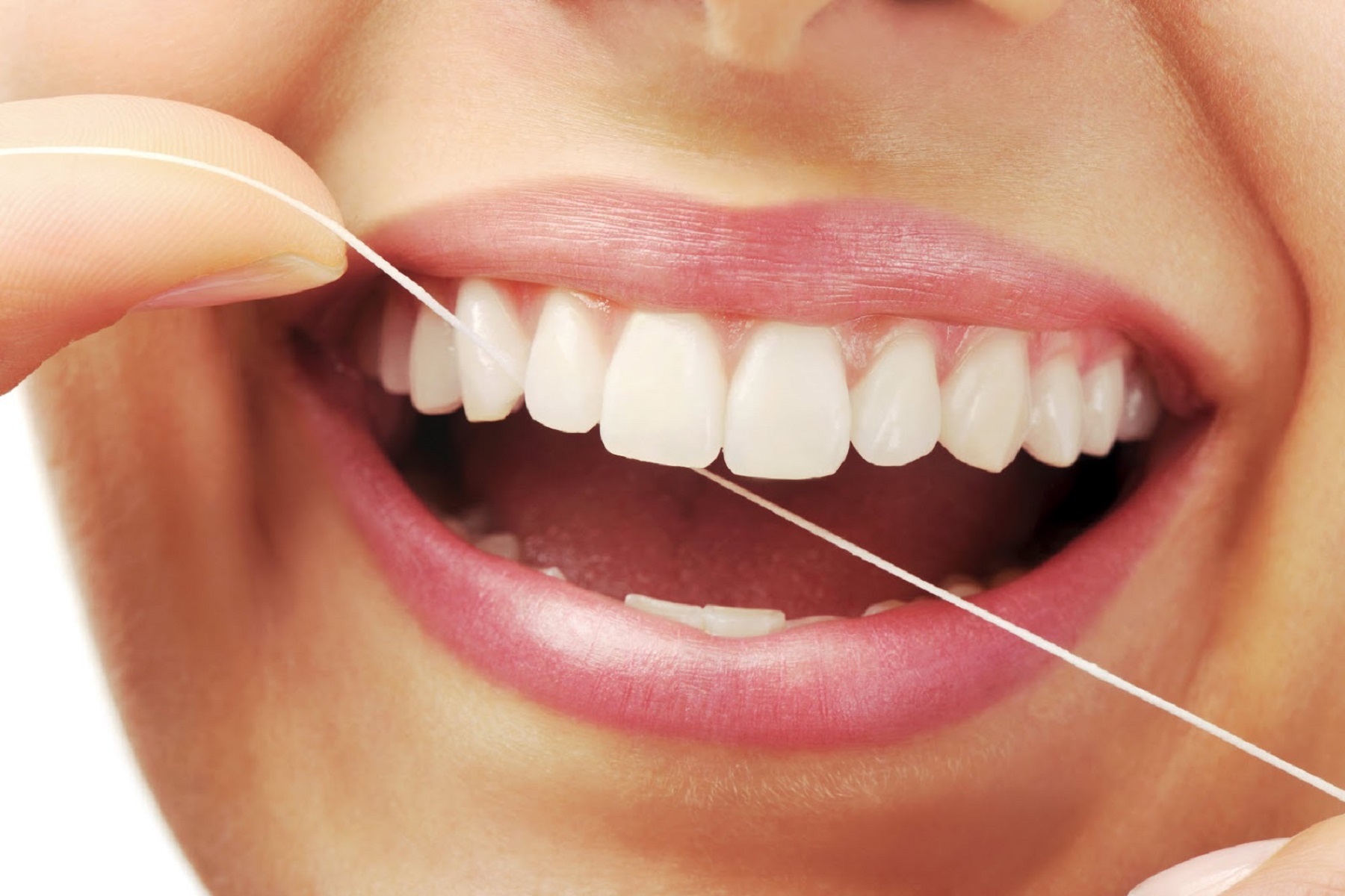 Στοματική Υγιεινή: Ο ρόλος του καθαρισμού των δοντιών στην προστασία της μνήμης
