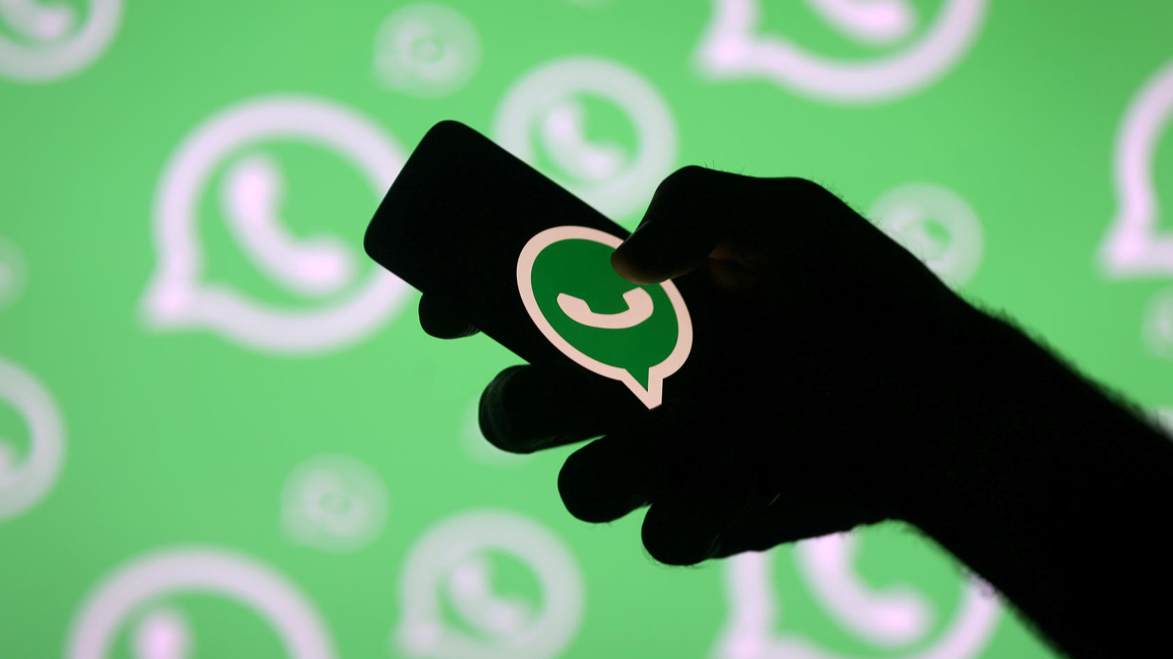 Τεχνολογία: Το WhatsApp θα απενεργοποιεί τα μηνύματα για όσους χρήστες απορρίπτουν τους νέους όρους