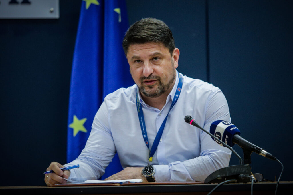 Παύονται τρεις διευθυντές  της Διευθύνσεις Υγειονομικών Ελέγχων