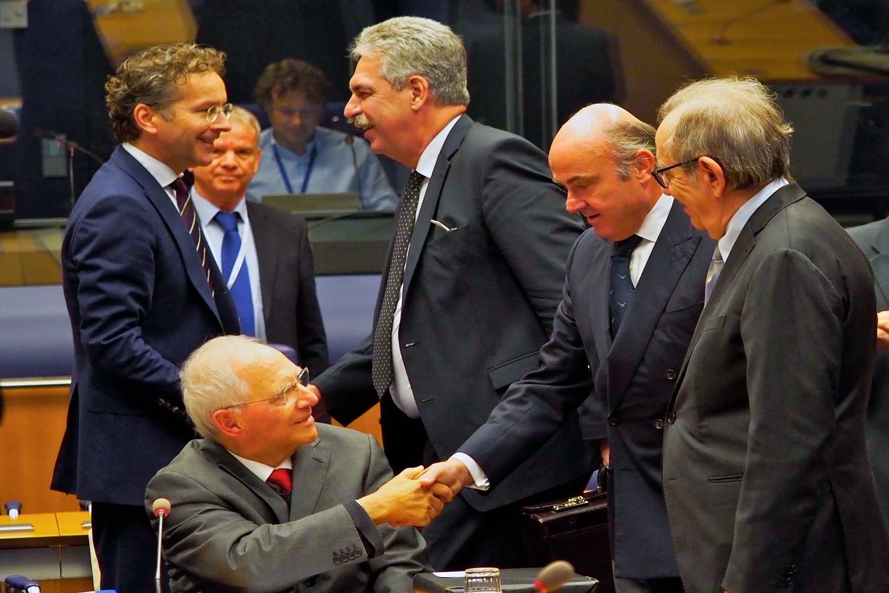 Eurogroup – Δάνεια: Εξετάζει τα μέτρα στήριξης της οικονομίας