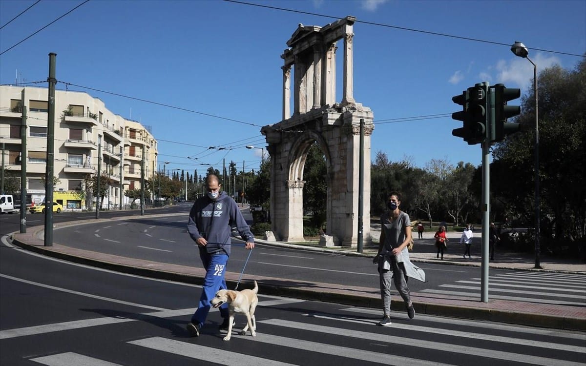 Κορωνοϊός Κρούσματα 03/04: 3.232 νέες λοιμώξεις σήμερα