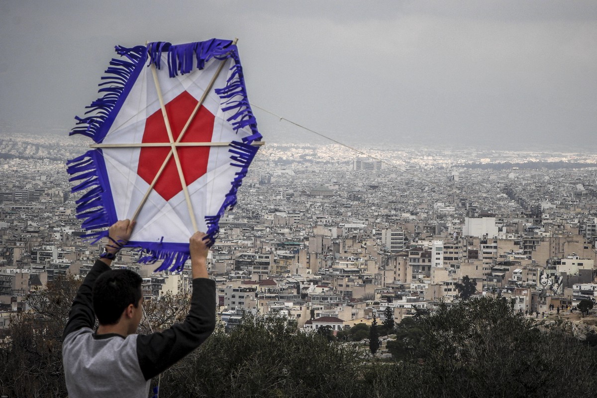 Κορωνοϊός παράταση lockdown: Οδηγίες για το τριήμερο της Καθαράς Δευτέρας