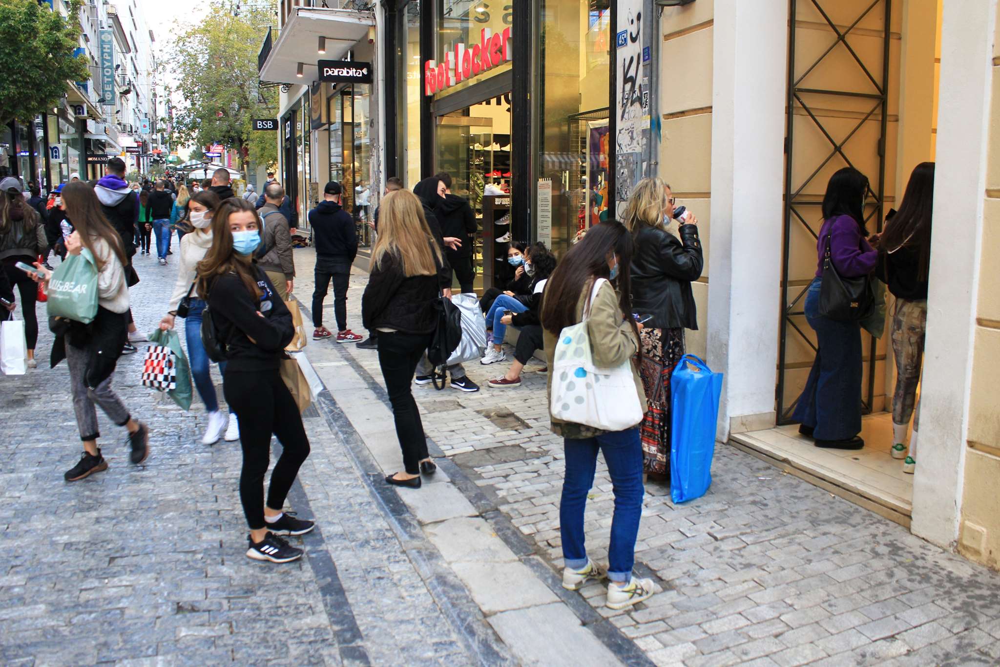 Κικίλιας: Γιατί θα λειτουργήσει το λιανεμπόριο σε Αττική αλλά όχι σε Κοζάνη, Θεσσαλονίκη και Αχαΐα