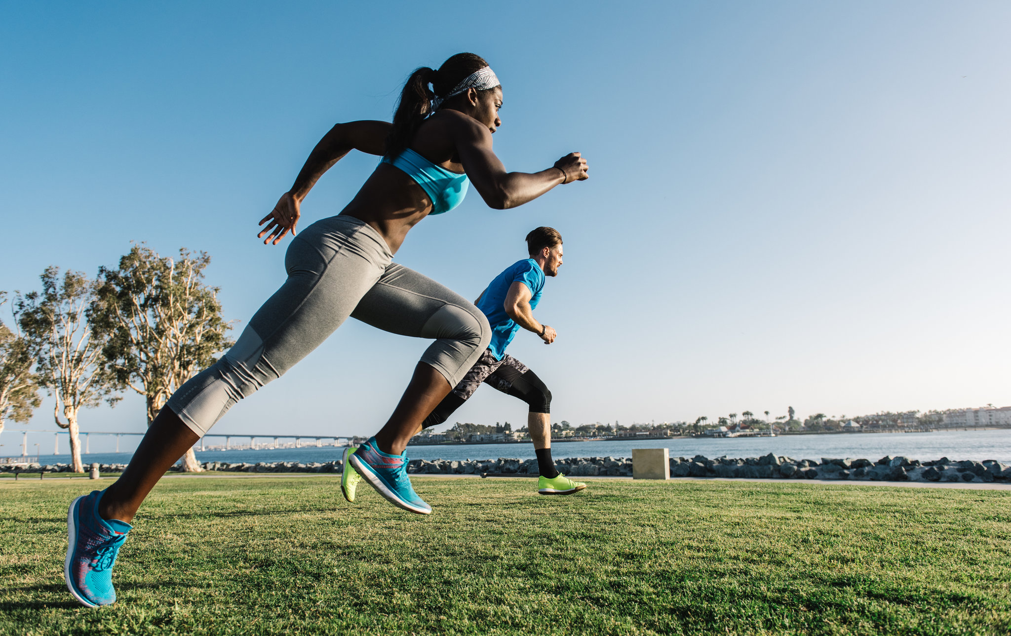 Αθλητισμός Κορωνοϊός: 4 Aσκήσεις που θα σε βοηθήσουν να χάσεις βάρος χωρίς να πας γυμναστήριο [vid]