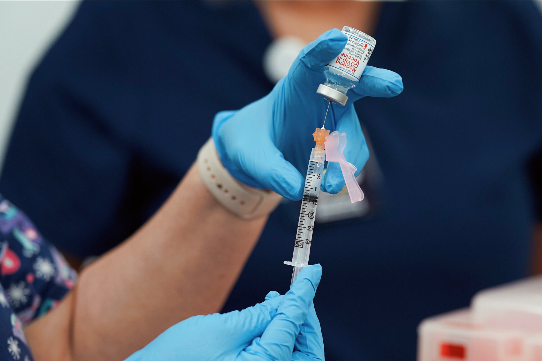 Εμβολιασμός Λάθη: Δύο δόσεις σε ηλικιωμένο μέσα σε τέσσερις ώρες στις ΗΠΑ