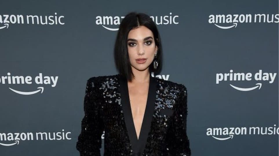 Βραβεία Γκραμι: Η σέξι εμφανίσεις της Dua Lipa