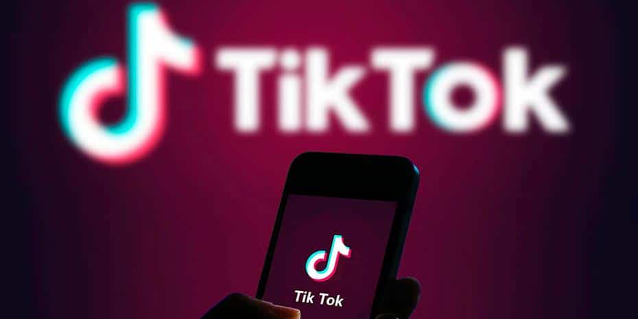 TikTok: Trend προωθεί την ανάρτηση πορνογραφικών και βίαιων εικόνων στην εφαρμογή