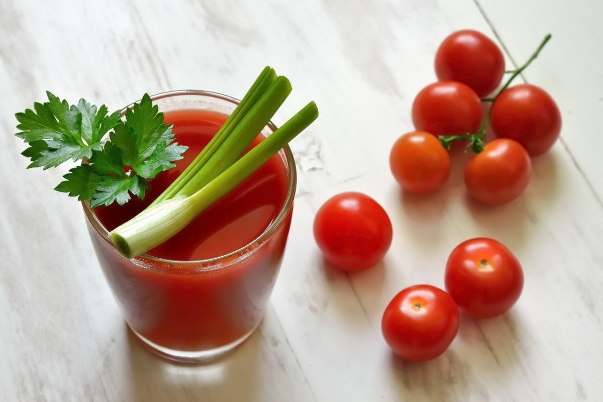Χυμός ντομάτα χοληστερίνη: Μεσογειακός χυμός χαρίζει λάμψη και υγεία