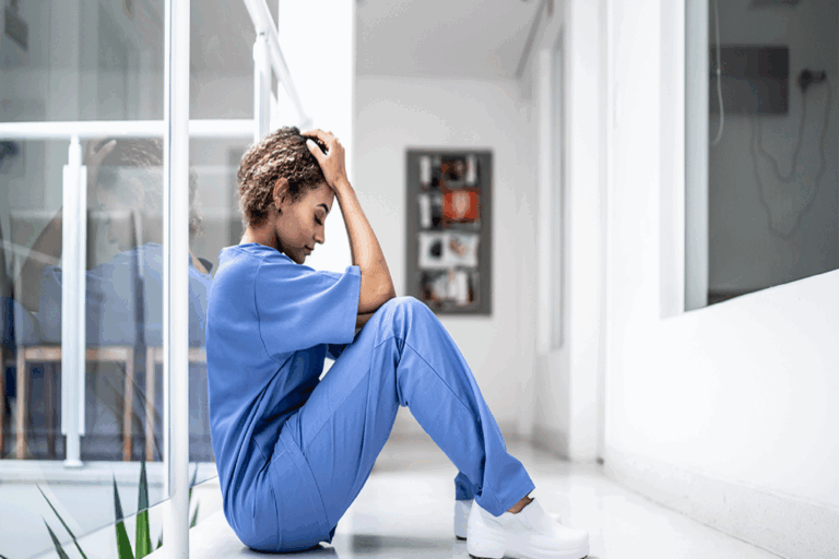 Burnout: Πώς να αναγνωρίσεις τα όριά σου