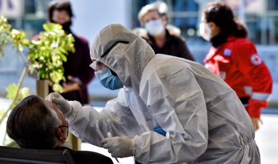 Κορωνοϊός Κρούσματα 15/06: 835 νέες λοιμώξεις σήμερα