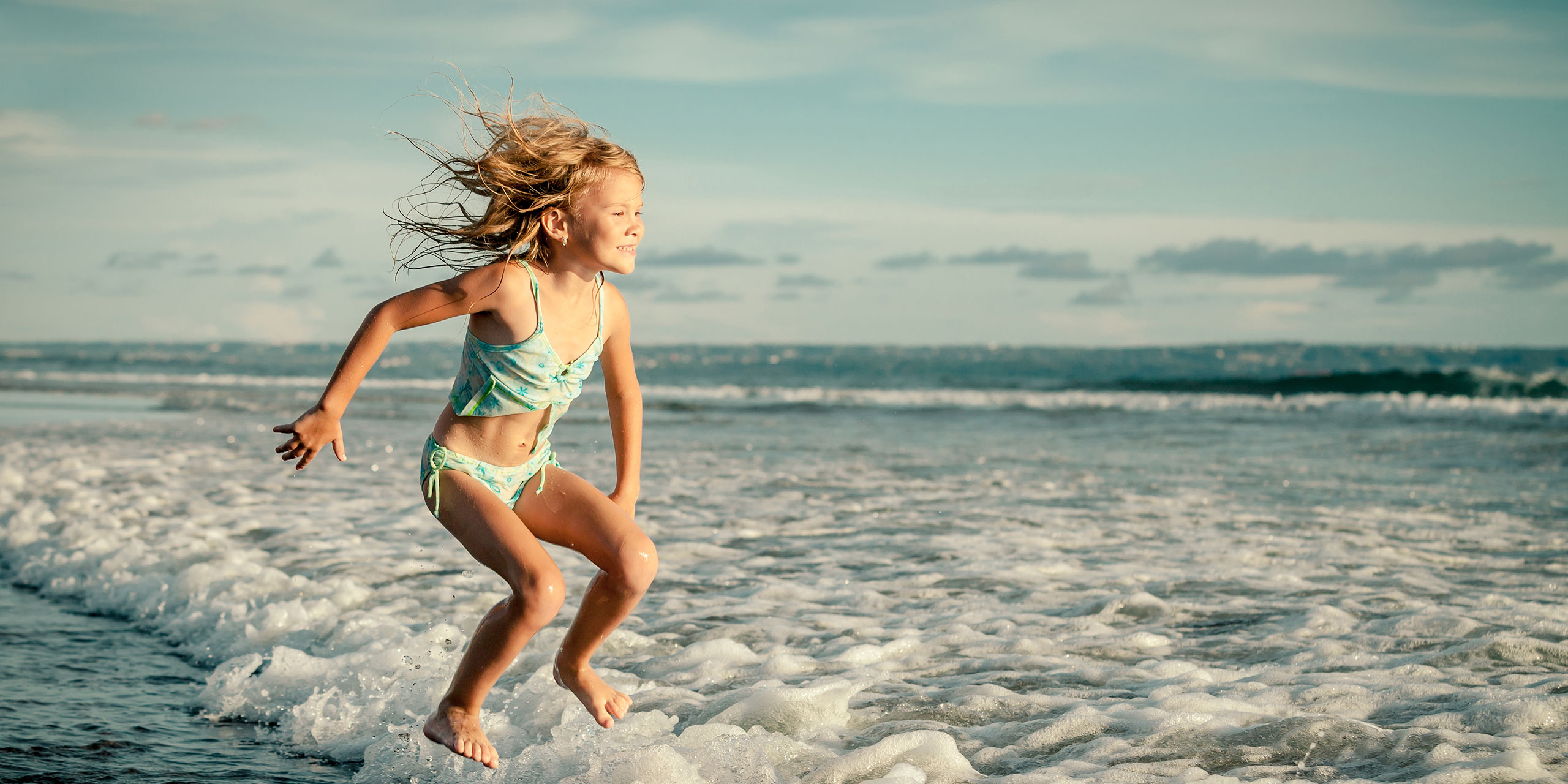 Θάλασσα Κολύμβηση Οφέλη: Η κολύμβηση μπορεί να διδάξει στα παιδιά σας δεξιότητες ζωής [vid]
