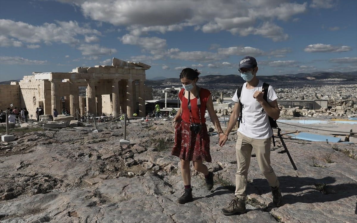 Κορωνοϊός Κρούσματα 25/05: 2.433 νέες λοιμώξεις σήμερα