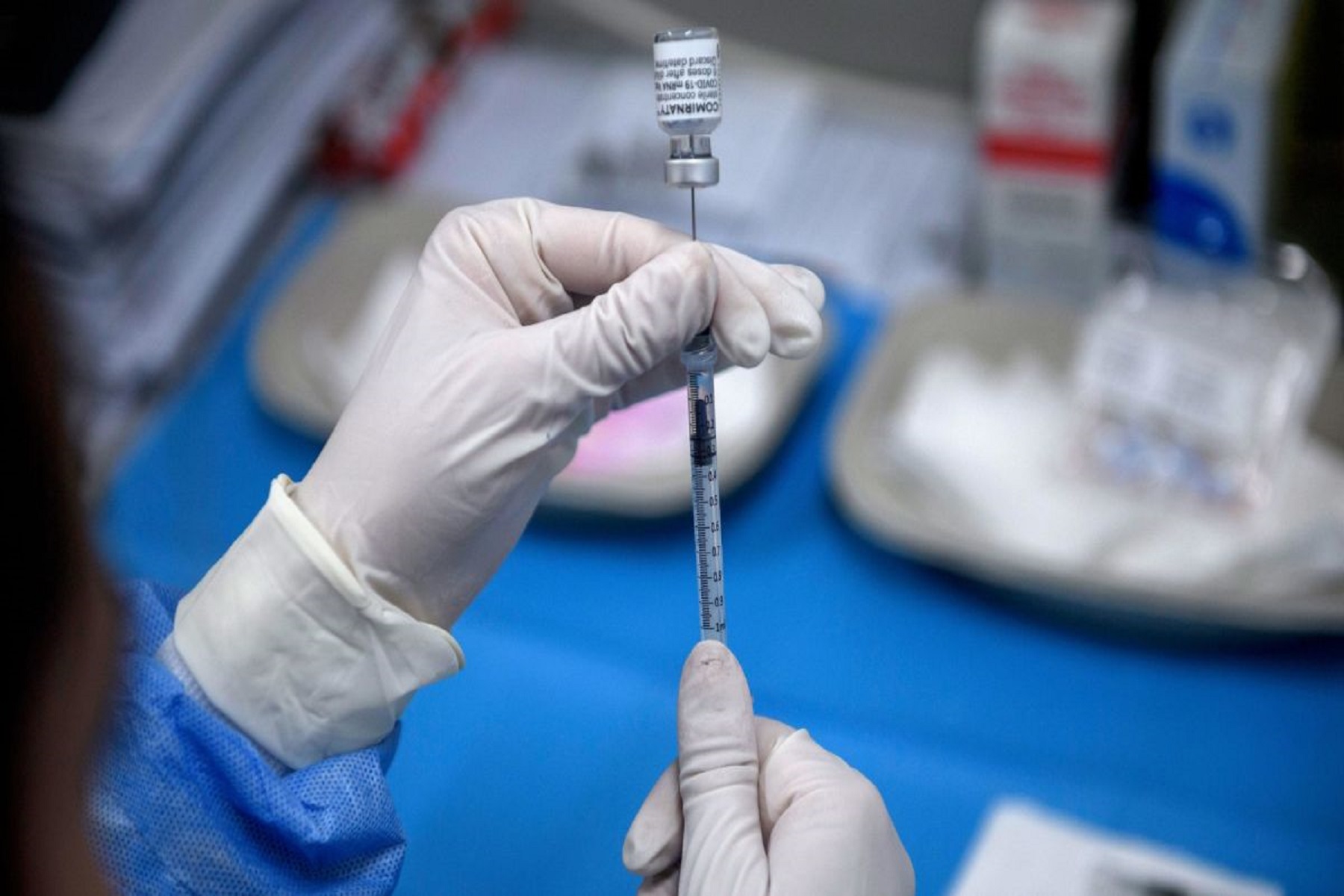 Pfizer Covid: 10 εκατομμύρια παιδιά θα μπορούσαν να πάρουν το εμβόλιο έως το φθινόπωρο, εφόσον εγκριθεί