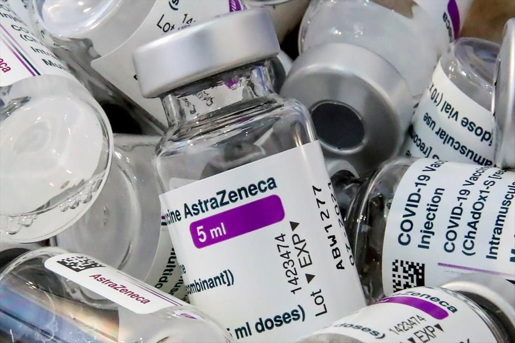 Εμβόλιο – ΕΟΦ : Αυτοί δεν πρέπει να εμβολιασθούν με το Astrazeneca σύμφωνα με νέες οδηγίες