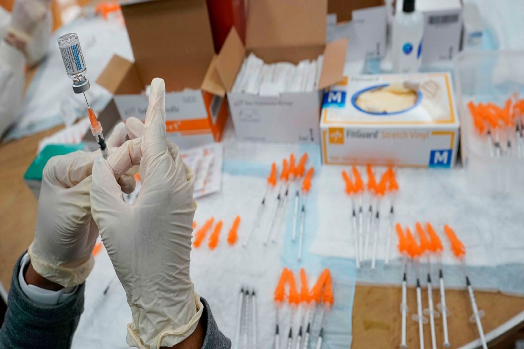 FDA ΗΠΑ: Λέει στην Johnson & Johnson να πετάξει 60 εκατομμύρια δόσεις εμβολίου COVID-19 λόγω ανησυχιών μόλυνσης