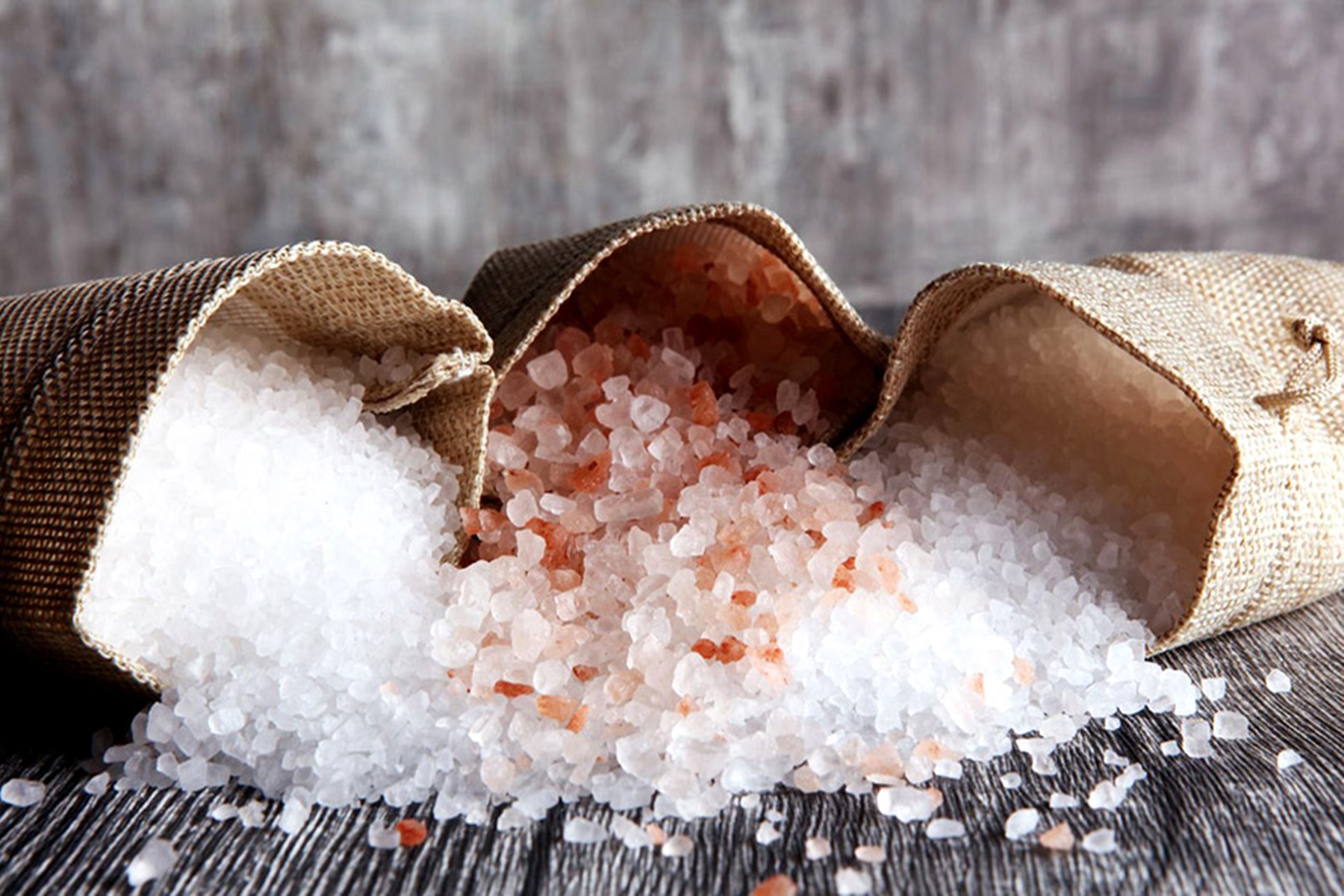Αλάτι : Οι βλάβες που προκαλεί στην υγεία