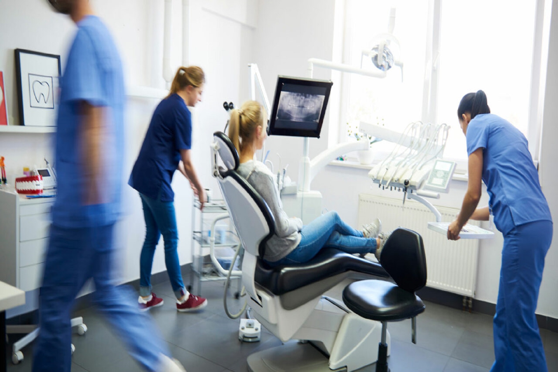 Δημοσκόπηση ΗΠΑ: Ο αριθμός των ασθενών των περισσότερων οδοντιατρικών γραφείων πλησιάζει το φυσιολογικό