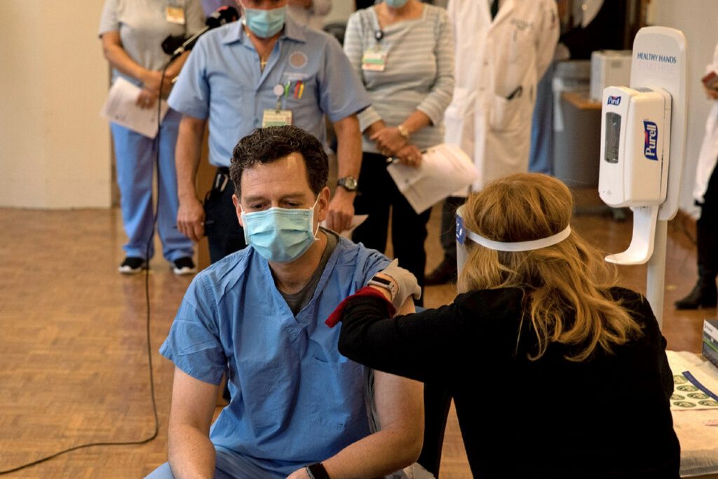 Το Hackensack Meridian Health στο Νιού Τζέρσεϋ, κάνει τους υπαλλήλους του να επιλέξουν: να εμβολιαστούν ή να απολυθούν
