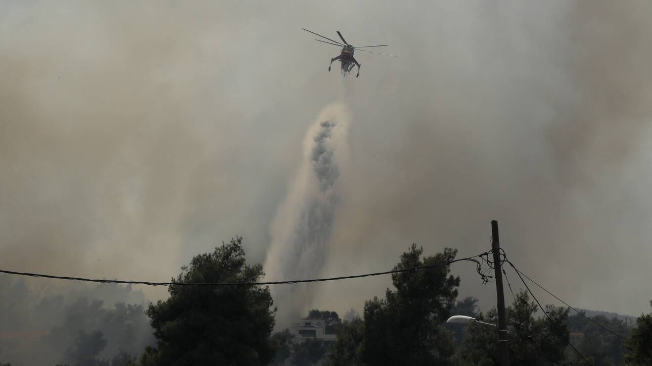 Φωτιά Αχαΐα: Προληπτική εκκένωση δέκα οικισμών