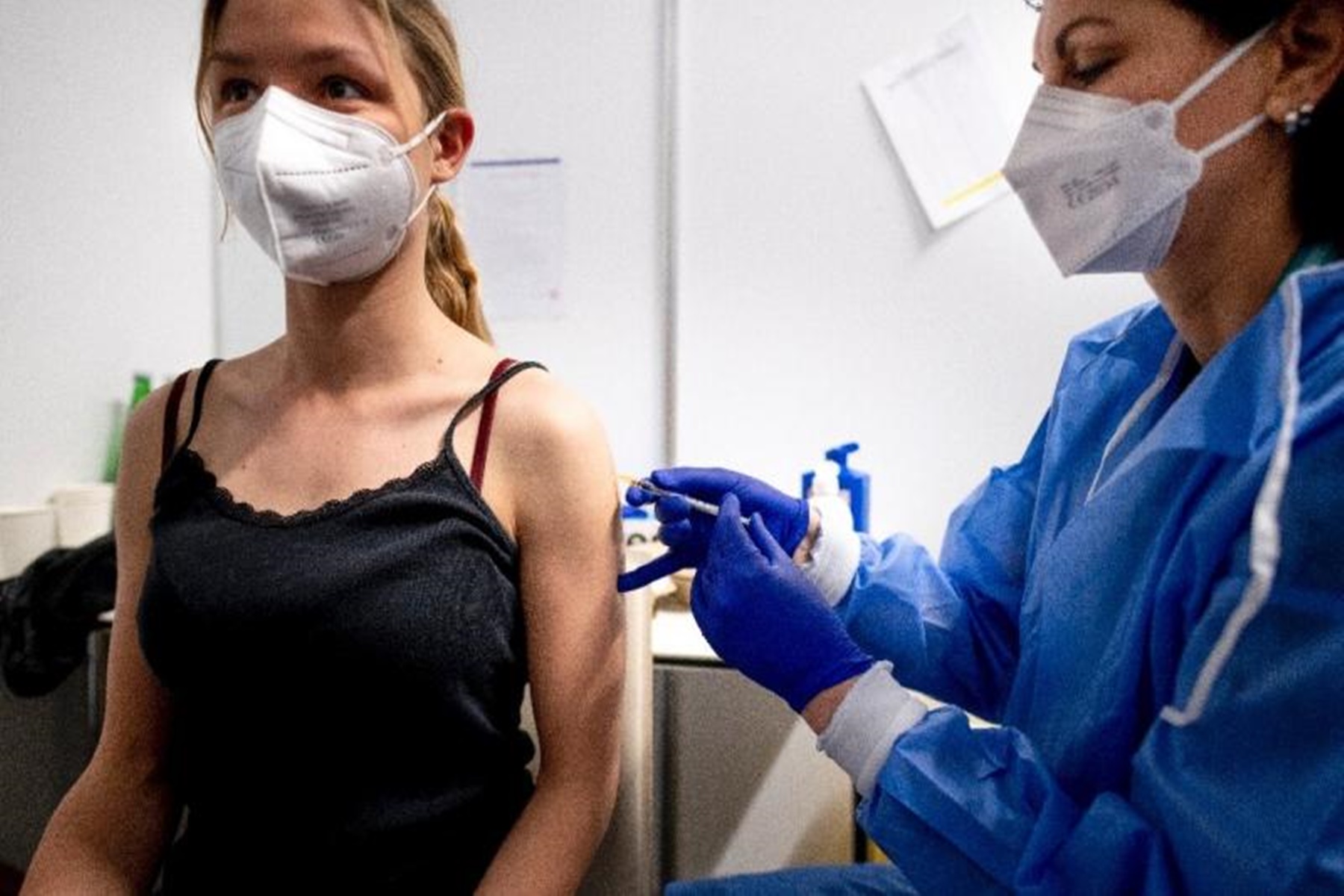 Εμβόλια : Ανοίγει η πλατφόρμα για την ηλικιακή ομάδα 15-17 χρονών