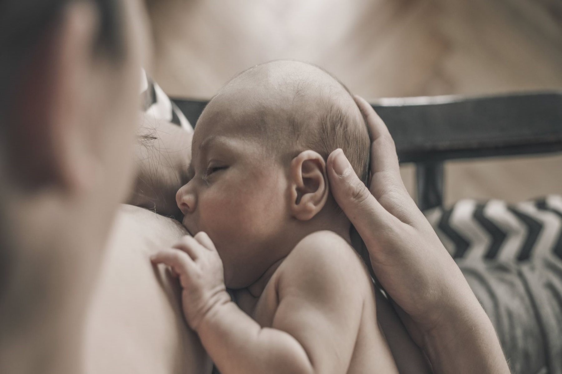 Θηλασμός : Τα οφέλη του στην μαμά και το παιδί