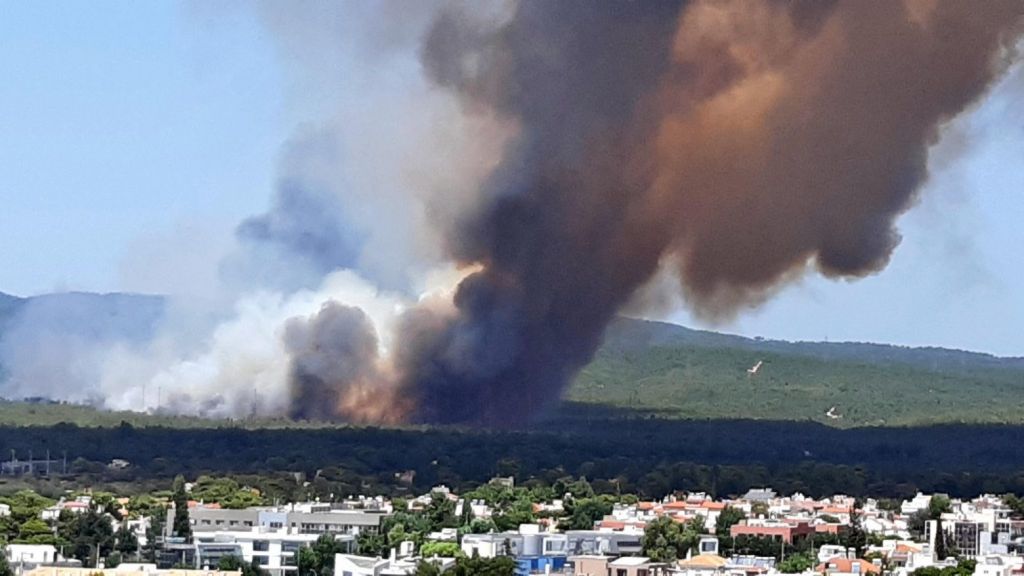 112: Εκκενώστε Βαρυμπόμπη-Αδάμες – Εξαιρετικά επείγουσα ειδοποίηση για φωτιά