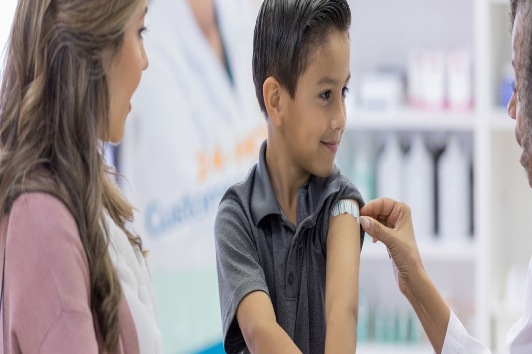 Γιατροί ΗΠΑ: Προτρέπουν τον τακτικό εμβολιασμό των παιδιών μετά από χαμένες βολές εν μέσω πανδημίας