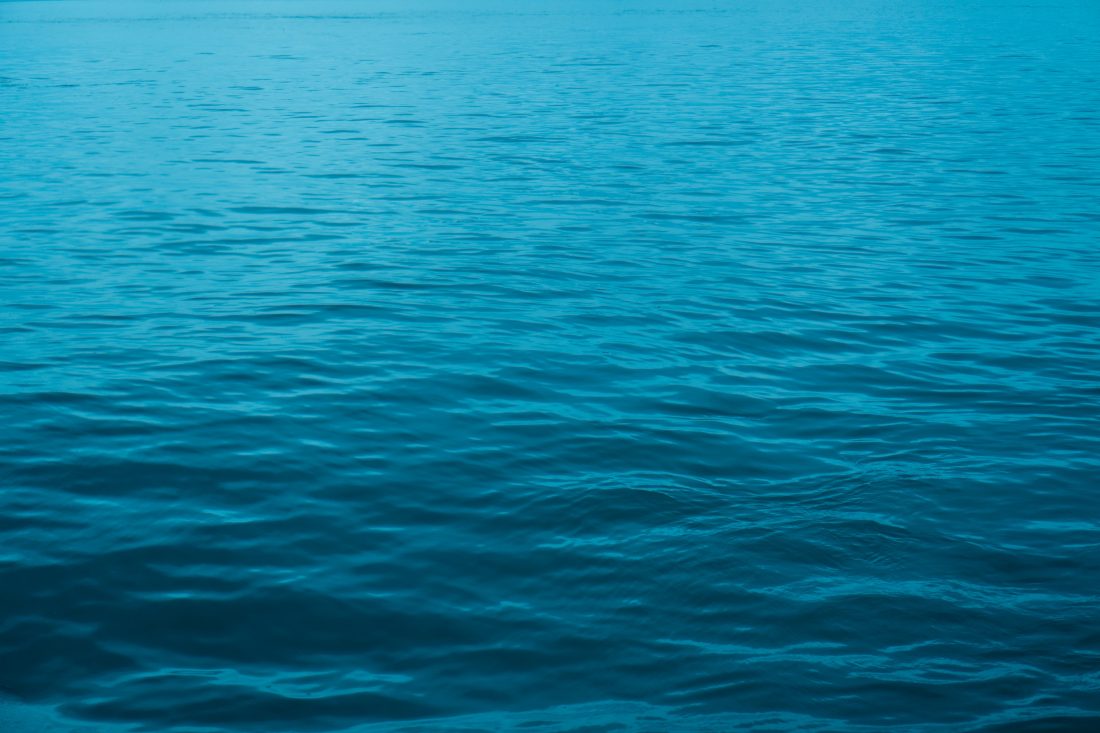 Θαλασσινό νερό: Τα οφέλη του θαλασσινού νερού για το δέρμα [vid]